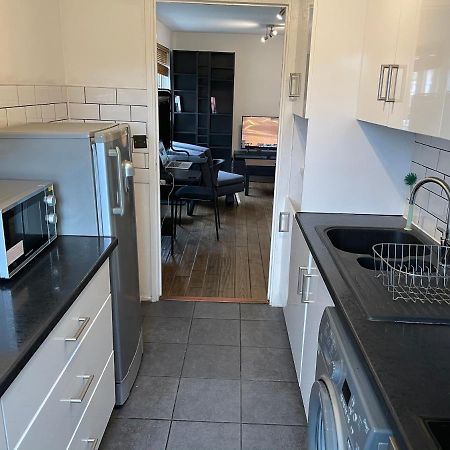 Beautiful Apartment Right Off Of Broadway Market Londra Exterior foto