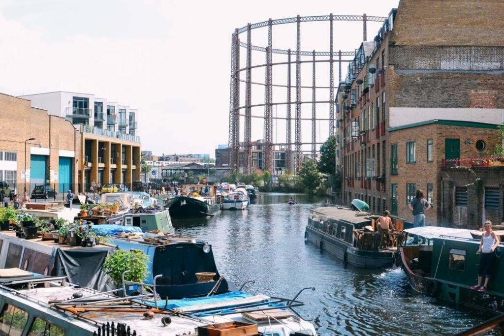 Beautiful Apartment Right Off Of Broadway Market Londra Exterior foto