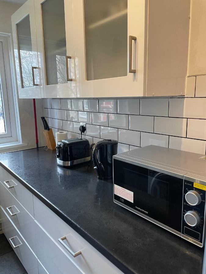 Beautiful Apartment Right Off Of Broadway Market Londra Exterior foto