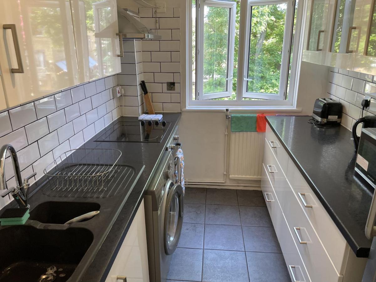 Beautiful Apartment Right Off Of Broadway Market Londra Exterior foto